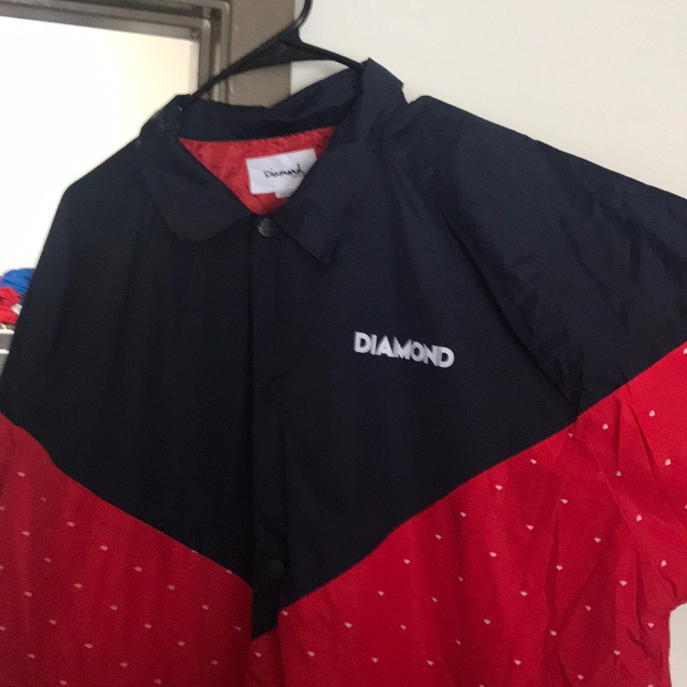 Diamond windbreaker
